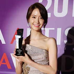 윤아