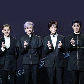뉴이스트W
