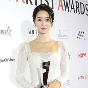 서예지
